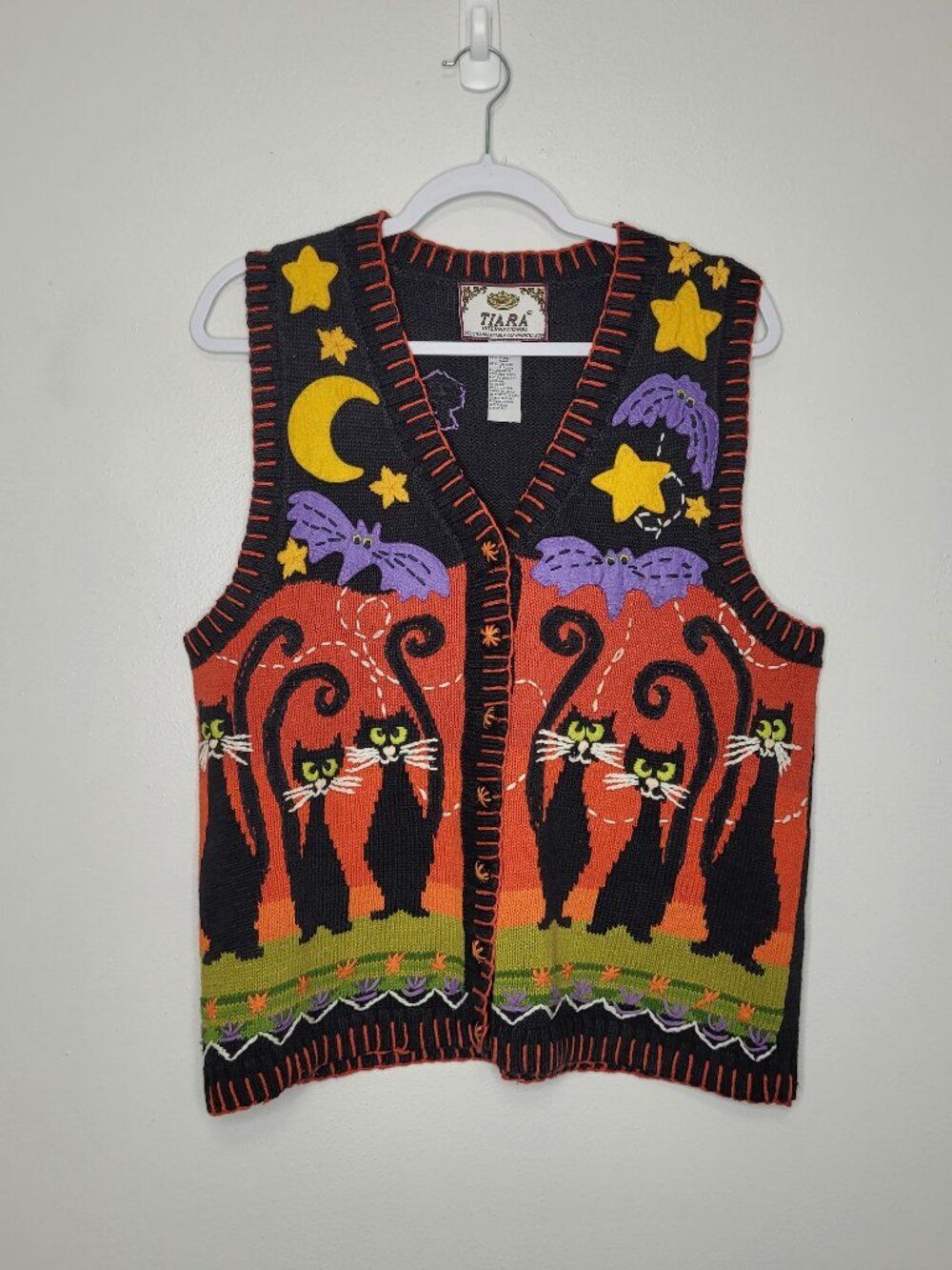 Vintage 90s Tiara knit halloween button front spooky cat bat sweater vest small